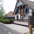 Aanleg tuin Loosdrecht met oprit van Gravel Fix